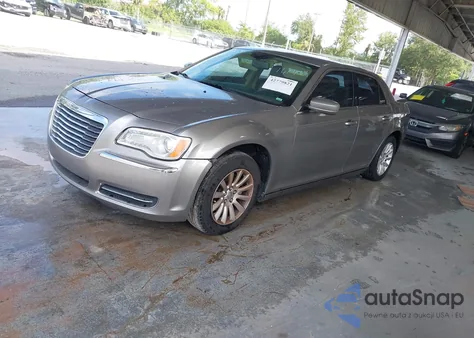 2014 Chrysler 300 из США, поврежденный, VIN 2C3CCAAG6EH141488